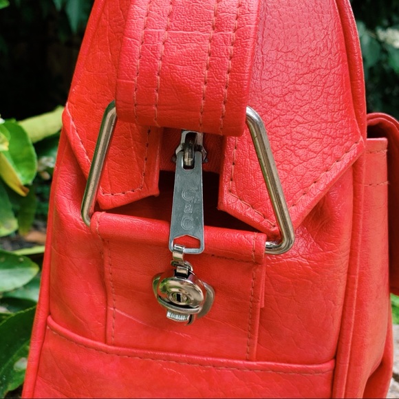 SOLD 70's SAMSONITE Silhouette Coral Red Carryall - Picture 3 of 8